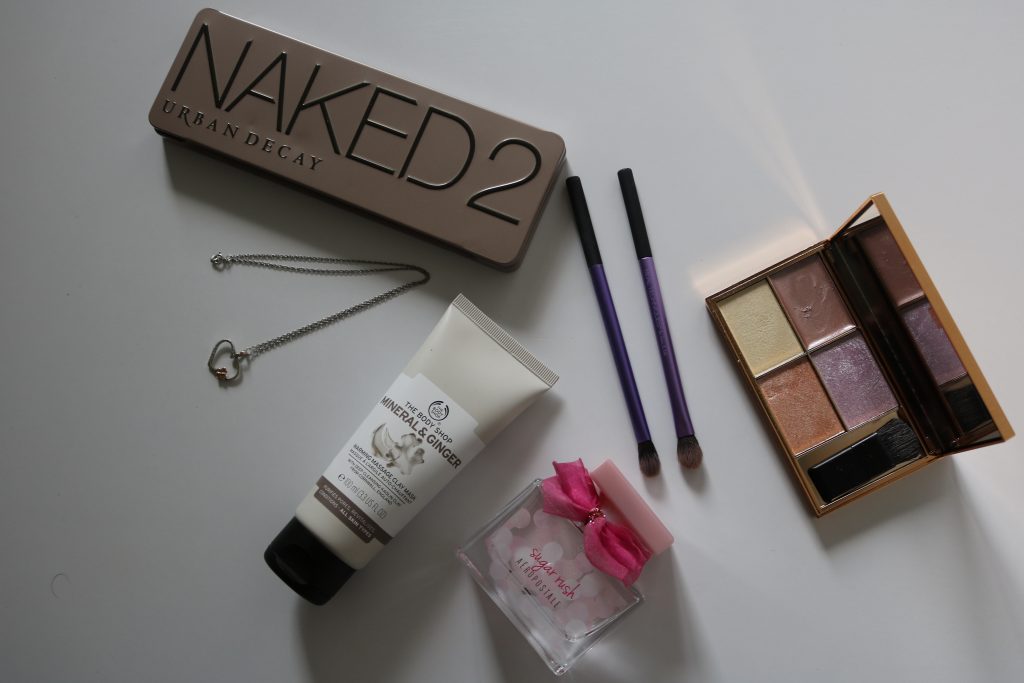Flatlay masker body shop